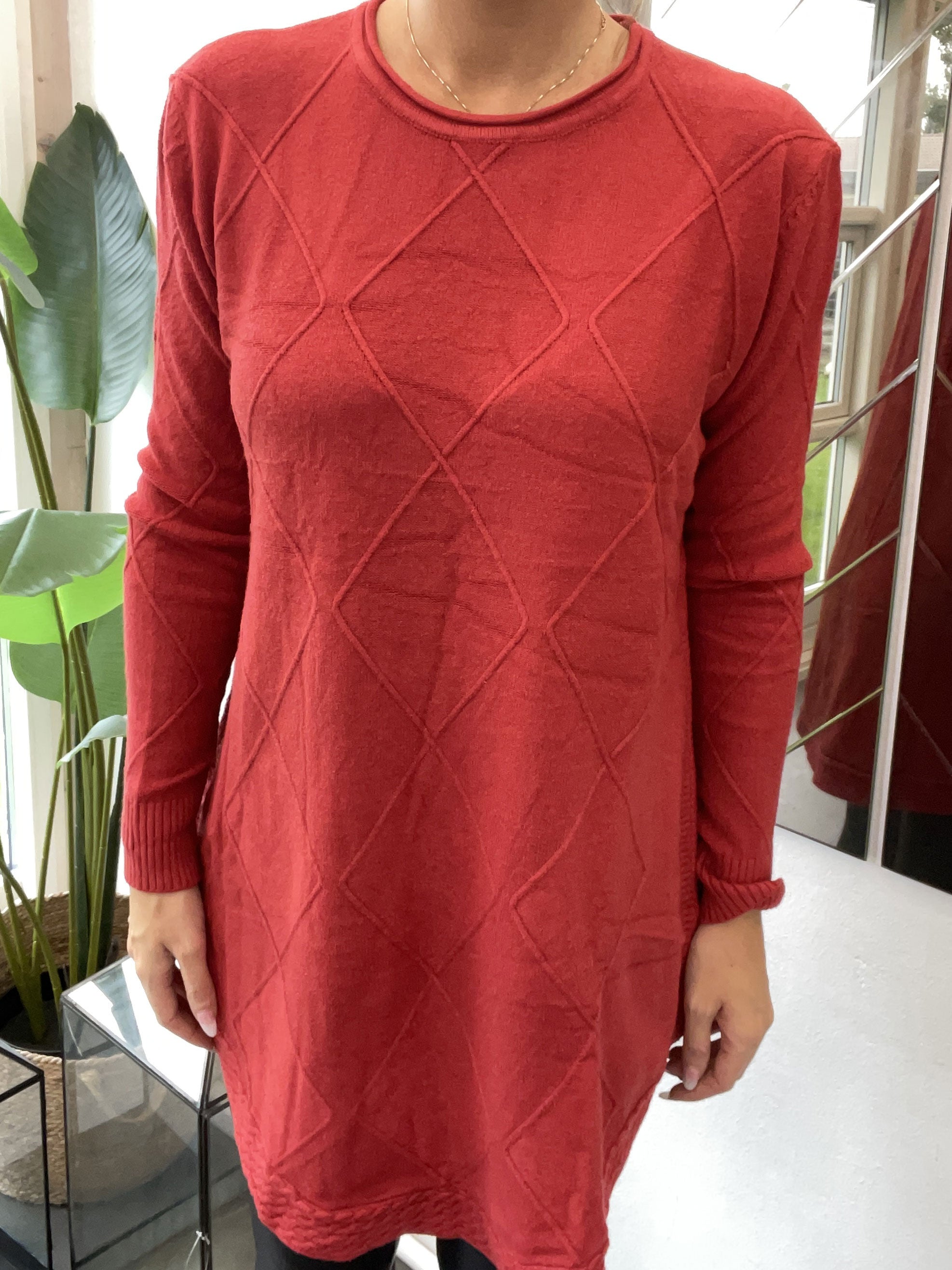 Debbie - Lång blus i mjuk stickning